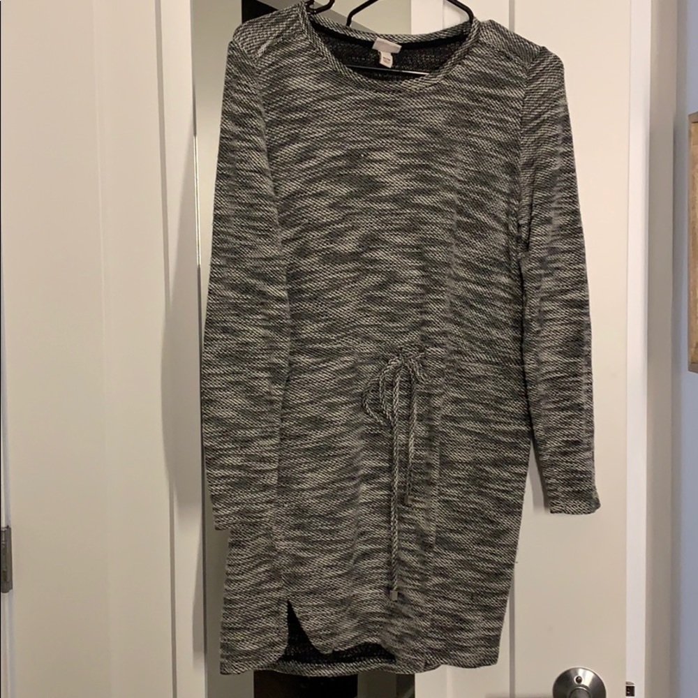 Grey Knit dress with pockets!